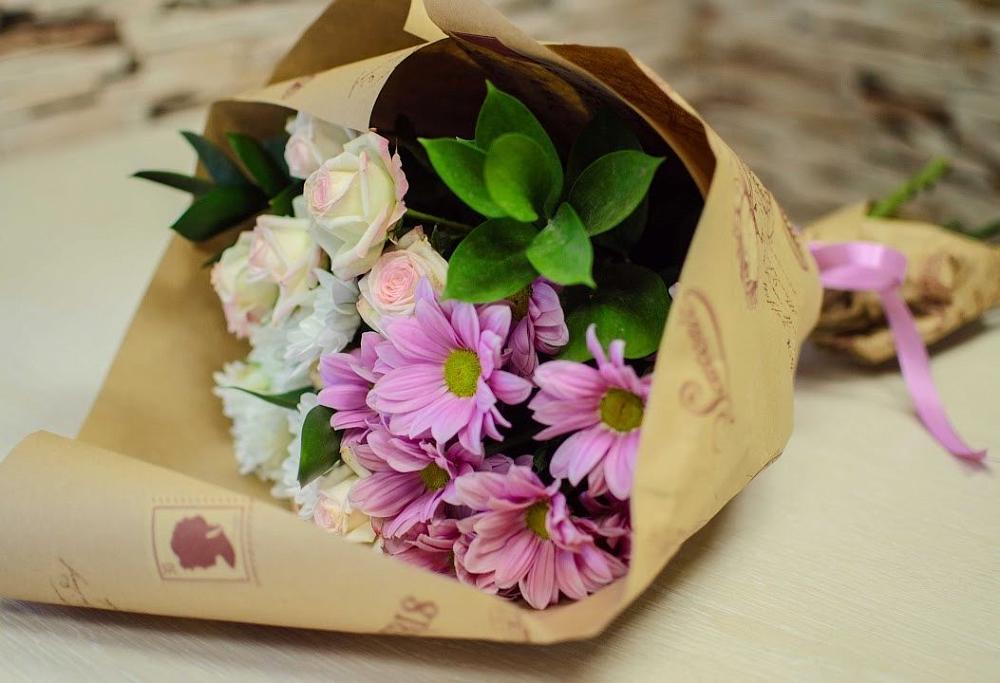 Букет цветов из: Розы и Хризантемы в Алешня