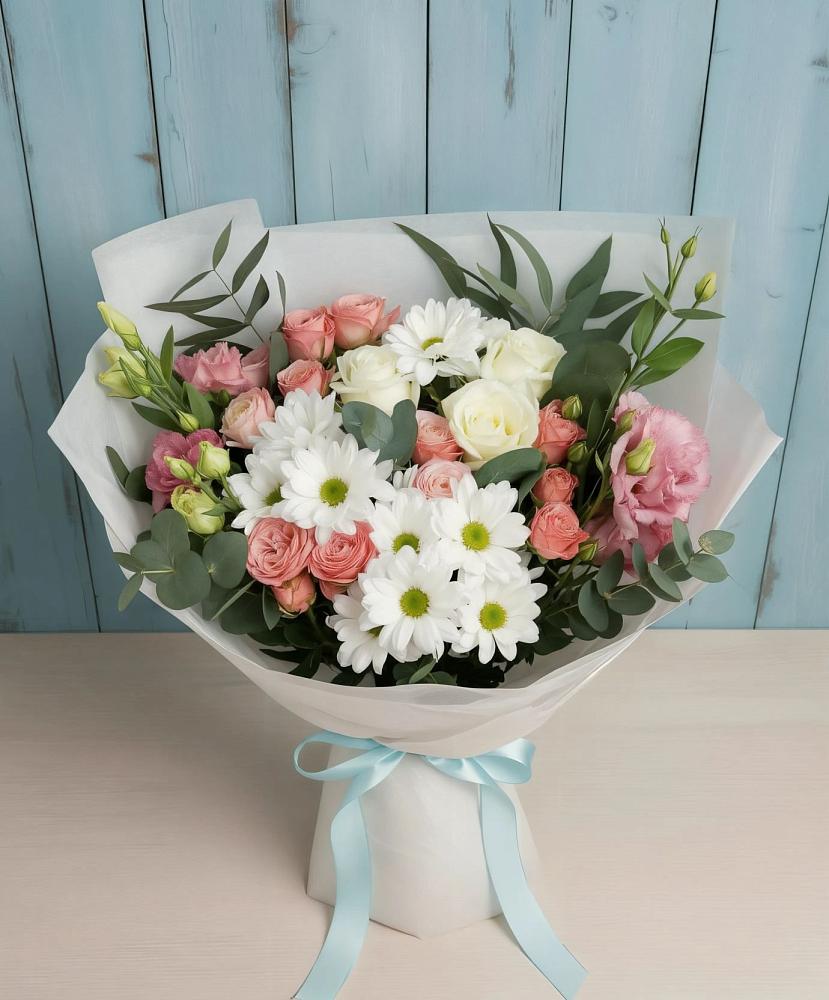 Букет цветов из: Розы, Лизиантусы и Хризантемы в Алешня