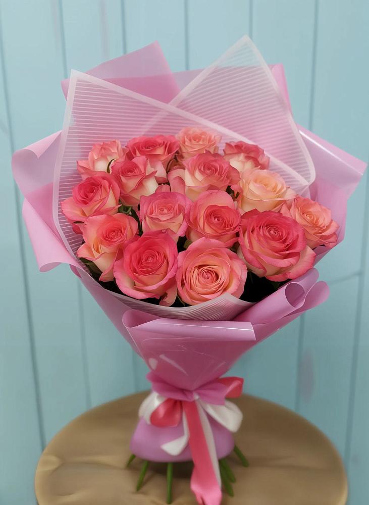 Букет 15 Розовых роз Равель в Алешня