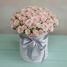 Цветочная композиция из Розы в шляпной коробке в Алешня