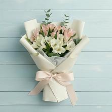 Букет цветов из:  Альстромерии в Алешня
