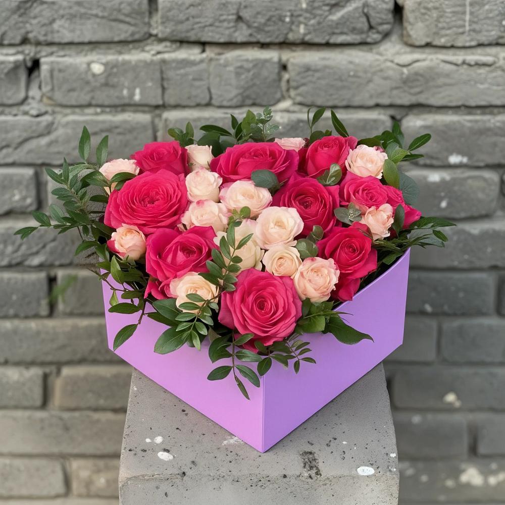 Цветочная композиция из Розы в коробке в Алешня