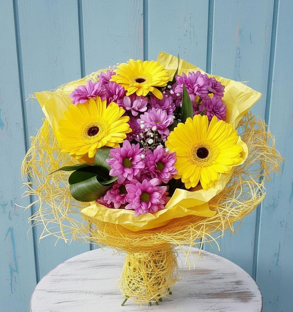 Букет цветов из: Хризантемы и Герберы в Алешня