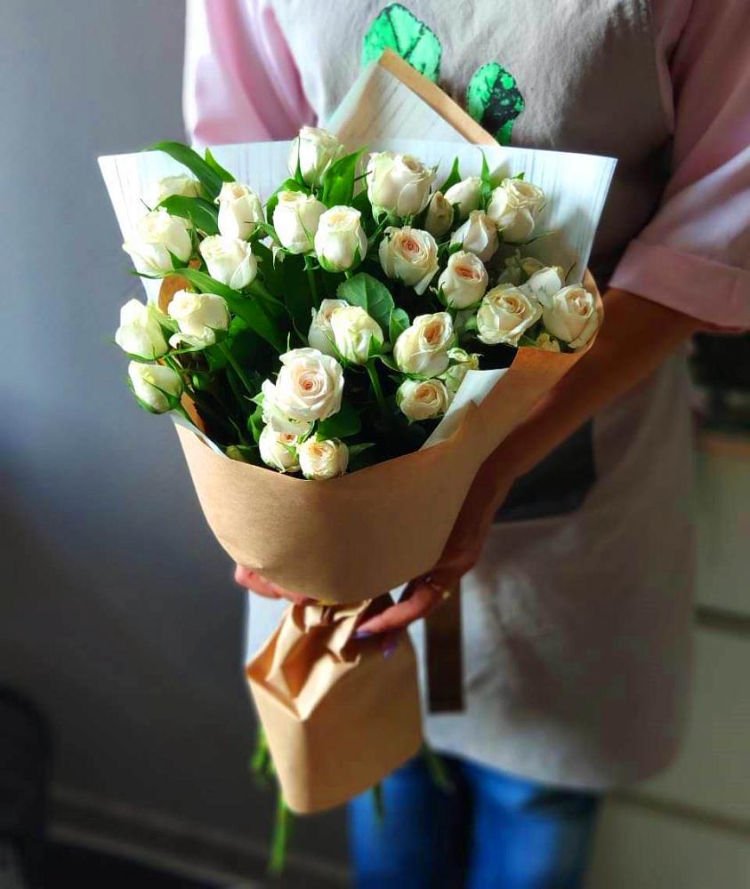 Букет цветов из: Розы в Алешня