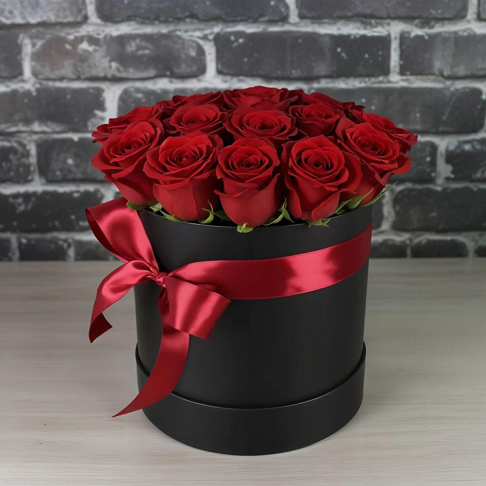 Цветочная композиция из Розы в шляпной коробке в Алешня