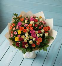 Букет Микс из разноцветных кустовых роз в Алешня